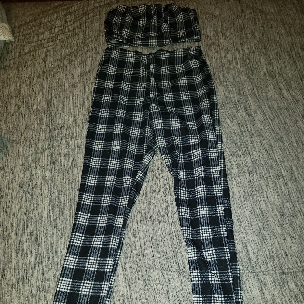 Fashion Nova pants set size Medium